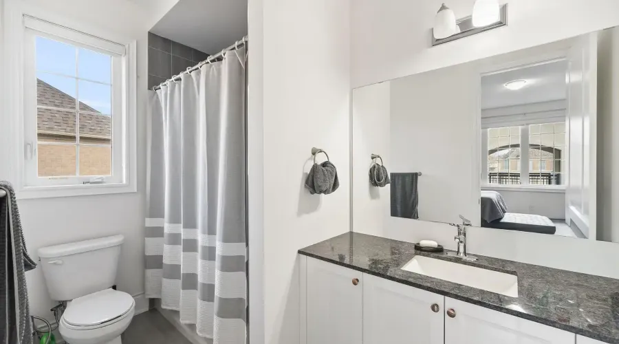 20 Ballard Drive, King, Ontario, L7B 0P1, Canada, 4 Bedrooms Bedrooms, ,5 BathroomsBathrooms,Residential,For Sale,1999335