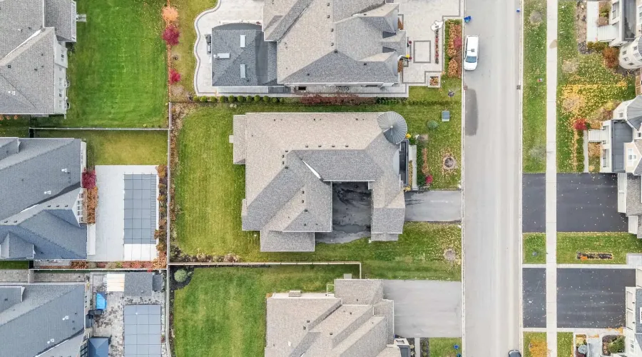 20 Ballard Drive, King, Ontario, L7B 0P1, Canada, 4 Bedrooms Bedrooms, ,5 BathroomsBathrooms,Residential,For Sale,1999335