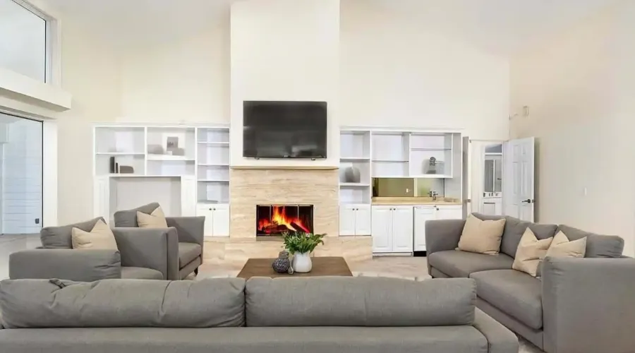 5947 Bayview Circle S, Gulf Port, Florida, 33707, United States, 4 Bedrooms Bedrooms, 12 Rooms Rooms,3 BathroomsBathrooms,Residential,For Sale,Bayview,1999947