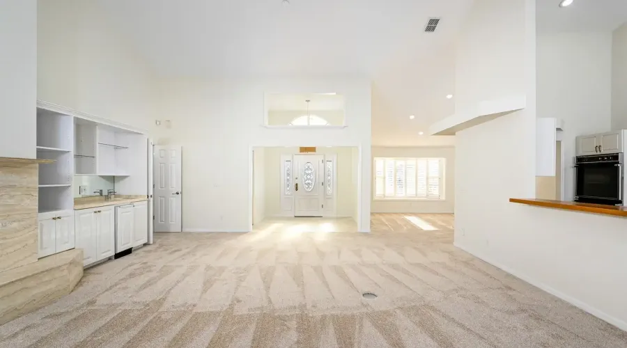 5947 Bayview Circle S, Gulf Port, Florida, 33707, United States, 4 Bedrooms Bedrooms, 12 Rooms Rooms,3 BathroomsBathrooms,Residential,For Sale,Bayview,1999947