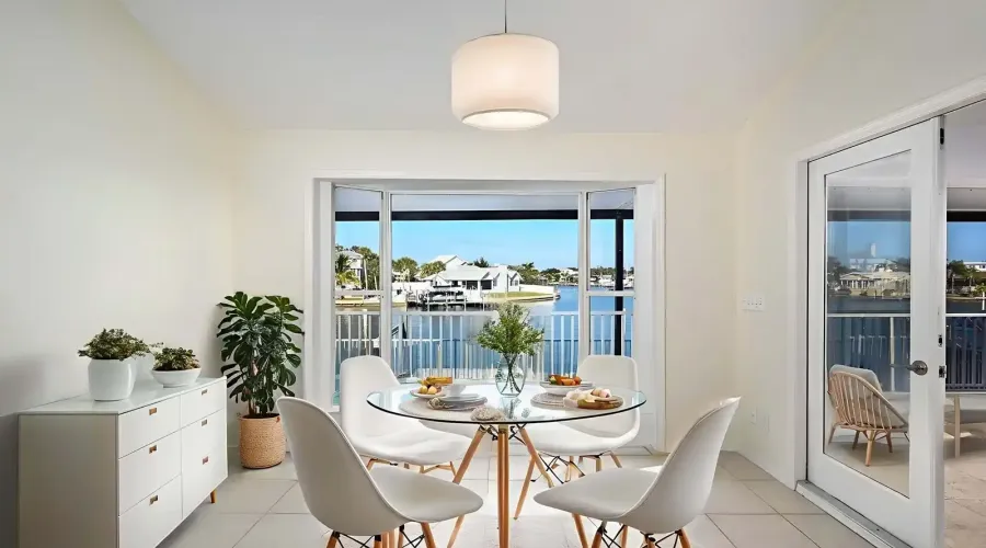 5947 Bayview Circle S, Gulf Port, Florida, 33707, United States, 4 Bedrooms Bedrooms, 12 Rooms Rooms,3 BathroomsBathrooms,Residential,For Sale,Bayview,1999947