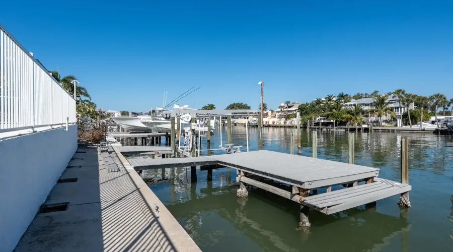 5947 Bayview Circle S, Gulf Port, Florida, 33707, United States, 4 Bedrooms Bedrooms, 12 Rooms Rooms,3 BathroomsBathrooms,Residential,For Sale,Bayview,1999947