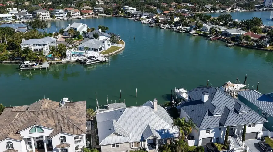 5947 Bayview Circle S, Gulf Port, Florida, 33707, United States, 4 Bedrooms Bedrooms, 12 Rooms Rooms,3 BathroomsBathrooms,Residential,For Sale,Bayview,1999947