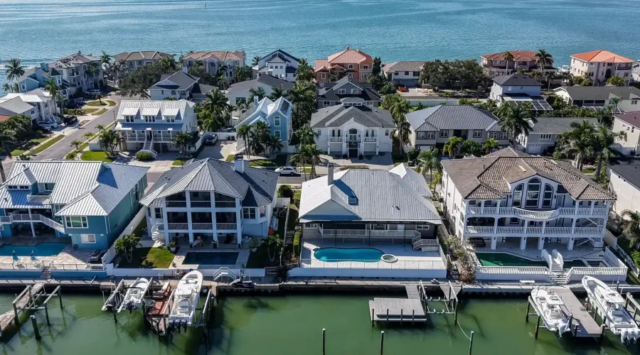 5947 Bayview Circle S, Gulf Port, Florida, 33707, United States, 4 Bedrooms Bedrooms, 12 Rooms Rooms,3 BathroomsBathrooms,Residential,For Sale,Bayview,1999947