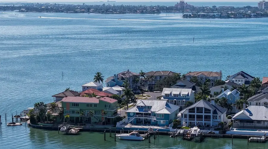 5947 Bayview Circle S, Gulf Port, Florida, 33707, United States, 4 Bedrooms Bedrooms, 12 Rooms Rooms,3 BathroomsBathrooms,Residential,For Sale,Bayview,1999947