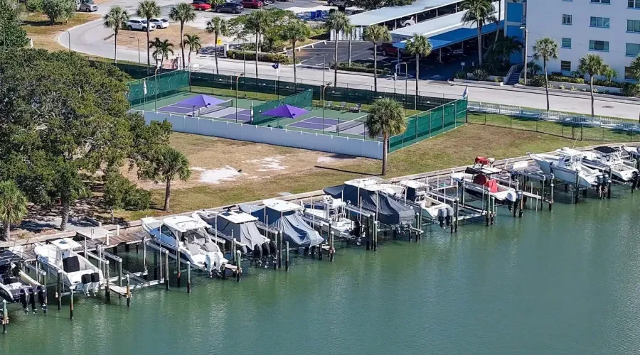 5947 Bayview Circle S, Gulf Port, Florida, 33707, United States, 4 Bedrooms Bedrooms, 12 Rooms Rooms,3 BathroomsBathrooms,Residential,For Sale,Bayview,1999947