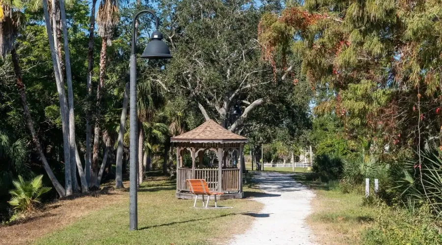 5947 Bayview Circle S, Gulf Port, Florida, 33707, United States, 4 Bedrooms Bedrooms, 12 Rooms Rooms,3 BathroomsBathrooms,Residential,For Sale,Bayview,1999947