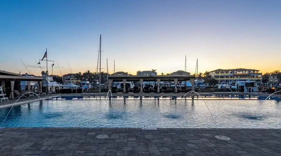 5947 Bayview Circle S, Gulf Port, Florida, 33707, United States, 4 Bedrooms Bedrooms, 12 Rooms Rooms,3 BathroomsBathrooms,Residential,For Sale,Bayview,1999947