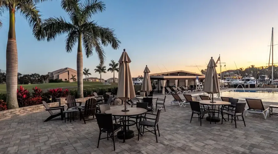 5947 Bayview Circle S, Gulf Port, Florida, 33707, United States, 4 Bedrooms Bedrooms, 12 Rooms Rooms,3 BathroomsBathrooms,Residential,For Sale,Bayview,1999947