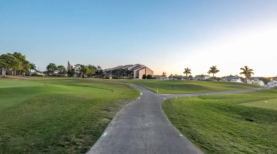 5947 Bayview Circle S, Gulf Port, Florida, 33707, United States, 4 Bedrooms Bedrooms, 12 Rooms Rooms,3 BathroomsBathrooms,Residential,For Sale,Bayview,1999947