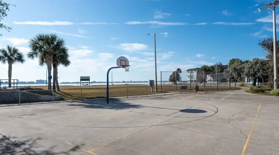 5947 Bayview Circle S, Gulf Port, Florida, 33707, United States, 4 Bedrooms Bedrooms, 12 Rooms Rooms,3 BathroomsBathrooms,Residential,For Sale,Bayview,1999947