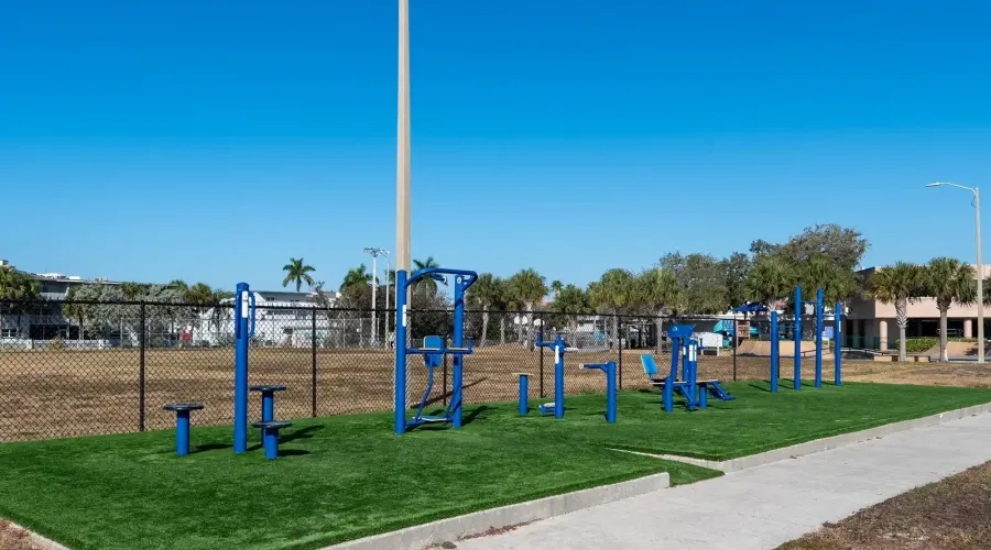 5947 Bayview Circle S, Gulf Port, Florida, 33707, United States, 4 Bedrooms Bedrooms, 12 Rooms Rooms,3 BathroomsBathrooms,Residential,For Sale,Bayview,1999947