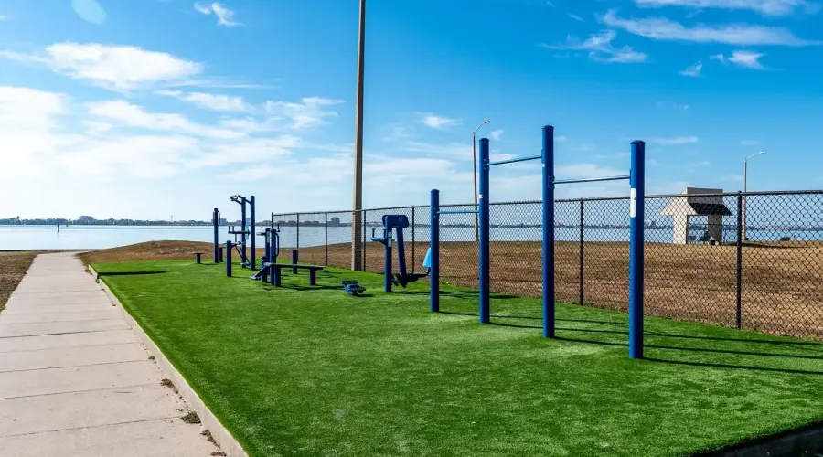 5947 Bayview Circle S, Gulf Port, Florida, 33707, United States, 4 Bedrooms Bedrooms, 12 Rooms Rooms,3 BathroomsBathrooms,Residential,For Sale,Bayview,1999947