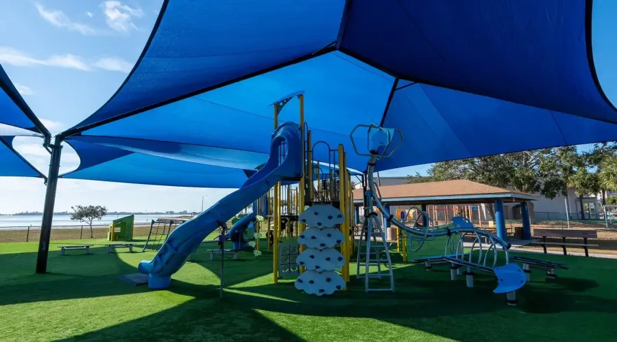 5947 Bayview Circle S, Gulf Port, Florida, 33707, United States, 4 Bedrooms Bedrooms, 12 Rooms Rooms,3 BathroomsBathrooms,Residential,For Sale,Bayview,1999947