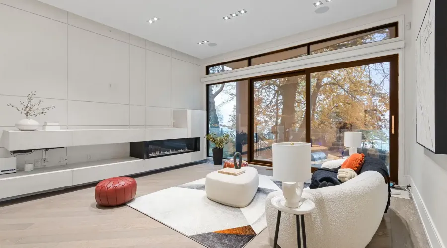 67 Lake Promenade, Toronto, Ontario, M8W 1A2, Canada, 4 Bedrooms Bedrooms, ,8 BathroomsBathrooms,Residential,For Sale,2002365