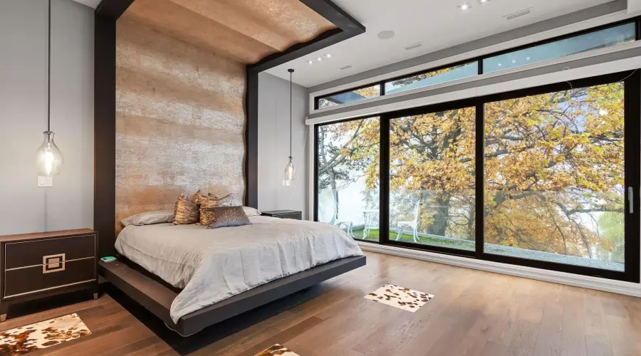 67 Lake Promenade, Toronto, Ontario, M8W 1A2, Canada, 4 Bedrooms Bedrooms, ,8 BathroomsBathrooms,Residential,For Sale,2002365