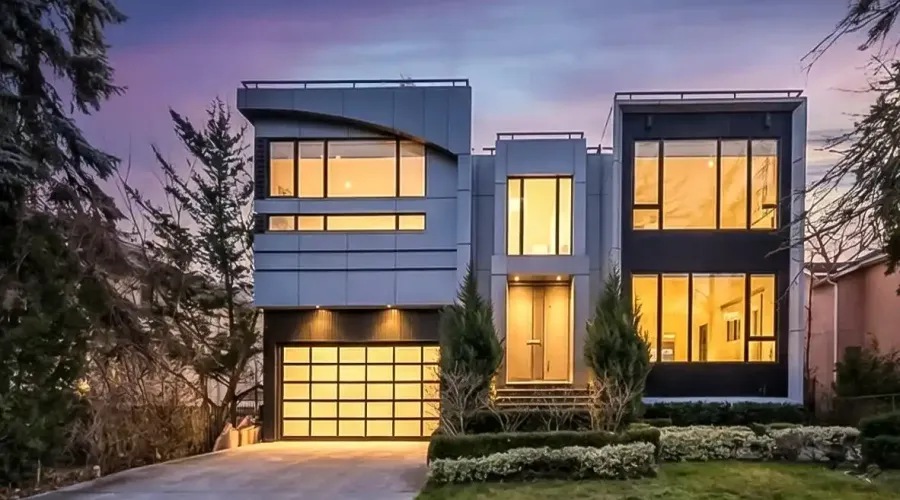 67 Lake Promenade, Toronto, Ontario, M8W 1A2, Canada, 4 Bedrooms Bedrooms, ,8 BathroomsBathrooms,Residential,For Sale,67 Lake Promenade,2002365