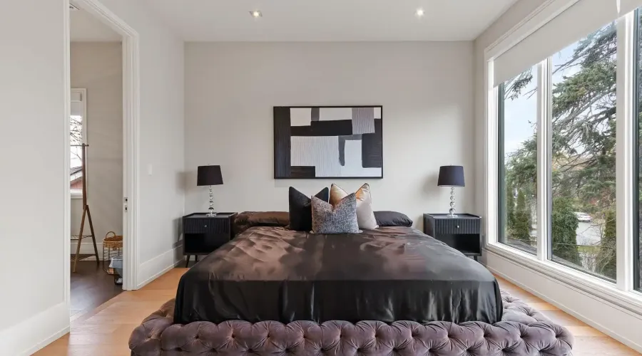 67 Lake Promenade, Toronto, Ontario, M8W 1A2, Canada, 4 Bedrooms Bedrooms, ,8 BathroomsBathrooms,Residential,For Sale,2002365