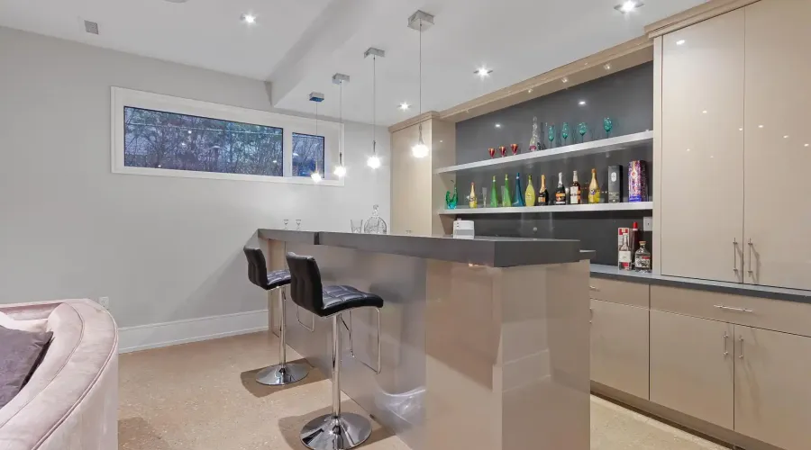 67 Lake Promenade, Toronto, Ontario, M8W 1A2, Canada, 4 Bedrooms Bedrooms, ,8 BathroomsBathrooms,Residential,For Sale,2002365