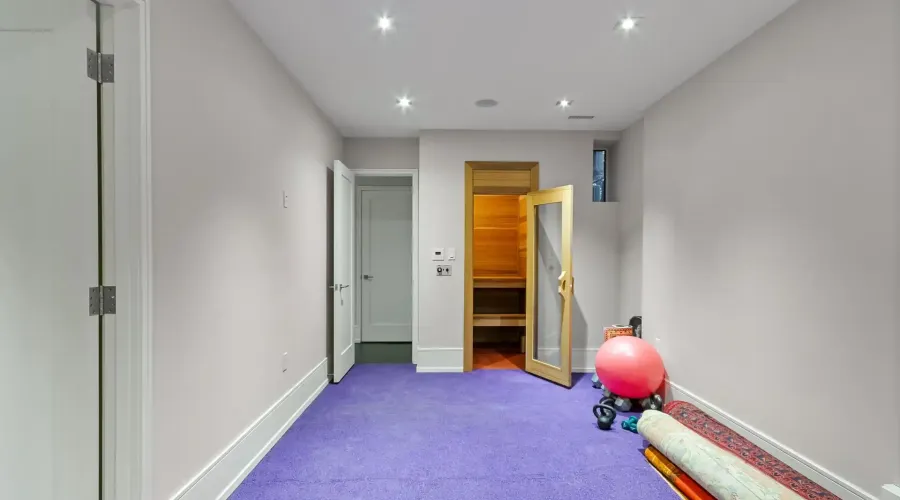 67 Lake Promenade, Toronto, Ontario, M8W 1A2, Canada, 4 Bedrooms Bedrooms, ,8 BathroomsBathrooms,Residential,For Sale,2002365