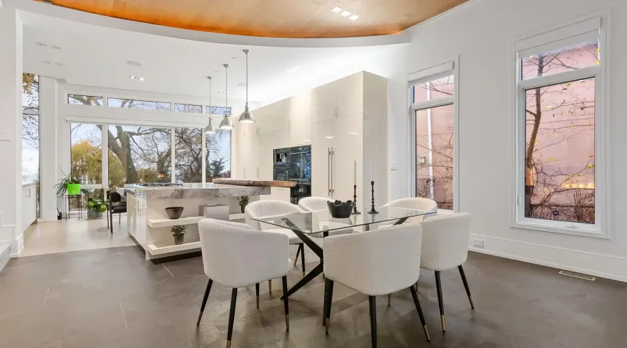 67 Lake Promenade, Toronto, Ontario, M8W 1A2, Canada, 4 Bedrooms Bedrooms, ,8 BathroomsBathrooms,Residential,For Sale,2002365