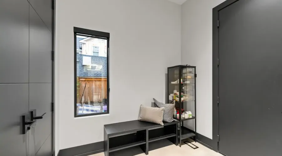 417 Union Street, Oakville, Ontario, L6J 1E7, Canada, 4 Bedrooms Bedrooms, ,8 BathroomsBathrooms,Residential,For Sale,2003569