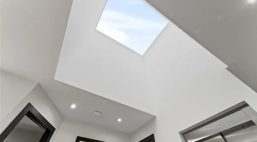 417 Union Street, Oakville, Ontario, L6J 1E7, Canada, 4 Bedrooms Bedrooms, ,8 BathroomsBathrooms,Residential,For Sale,2003569