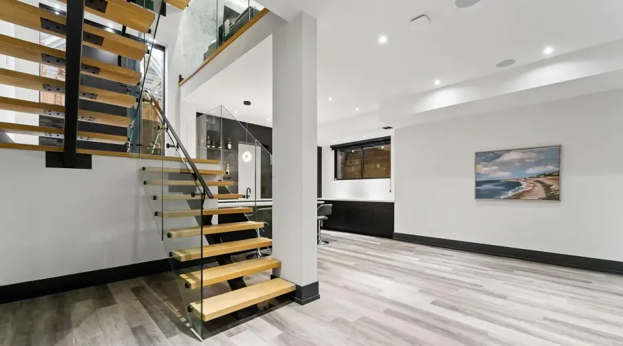 417 Union Street, Oakville, Ontario, L6J 1E7, Canada, 4 Bedrooms Bedrooms, ,8 BathroomsBathrooms,Residential,For Sale,2003569