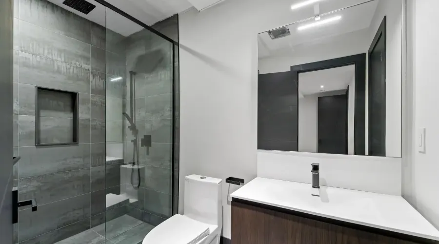 417 Union Street, Oakville, Ontario, L6J 1E7, Canada, 4 Bedrooms Bedrooms, ,8 BathroomsBathrooms,Residential,For Sale,2003569