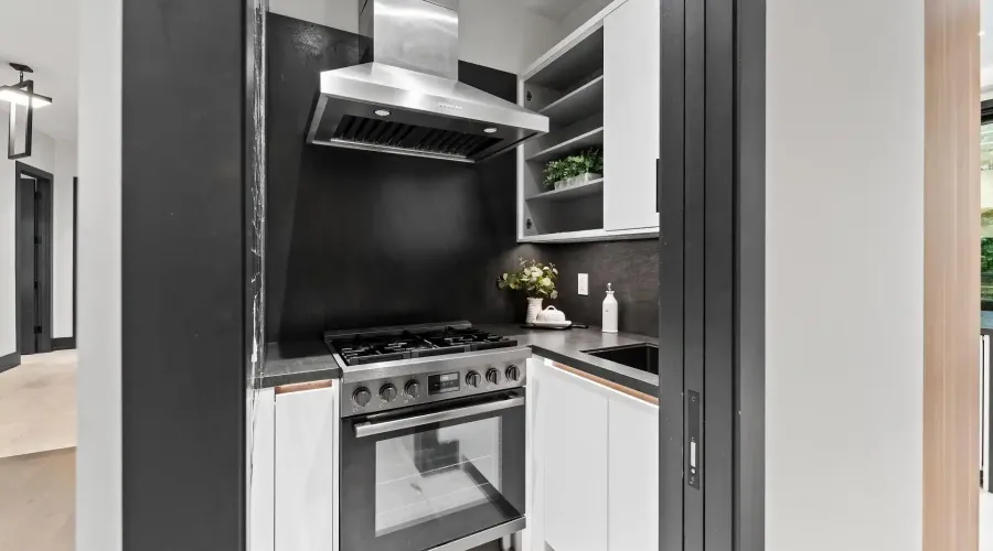 417 Union Street, Oakville, Ontario, L6J 1E7, Canada, 4 Bedrooms Bedrooms, ,8 BathroomsBathrooms,Residential,For Sale,2003569