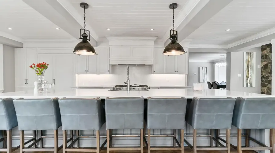 2552 Jarvis Street, Mississauga, Ontario, L5C 2P6, Canada, 6 Bedrooms Bedrooms, ,6 BathroomsBathrooms,Residential,For Sale,2003572