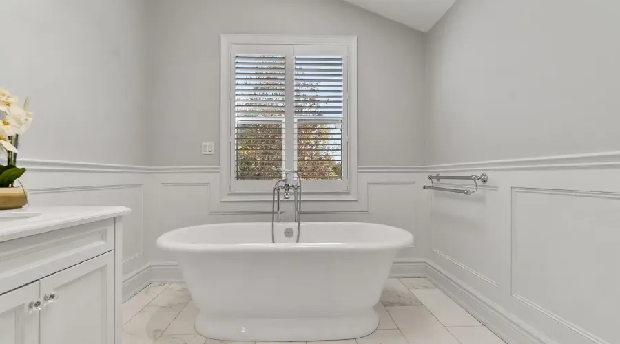 2552 Jarvis Street, Mississauga, Ontario, L5C 2P6, Canada, 6 Bedrooms Bedrooms, ,6 BathroomsBathrooms,Residential,For Sale,2003572