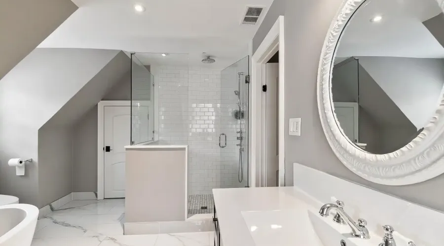 2552 Jarvis Street, Mississauga, Ontario, L5C 2P6, Canada, 6 Bedrooms Bedrooms, ,6 BathroomsBathrooms,Residential,For Sale,2003572