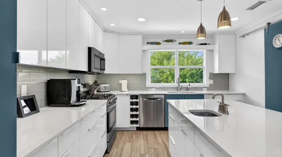 243 Southwinds Drive, Sanibel, Florida, 33957, United States, 4 Bedrooms Bedrooms, 10 Rooms Rooms,2 BathroomsBathrooms,Residential,For Sale,Southwinds,2003573