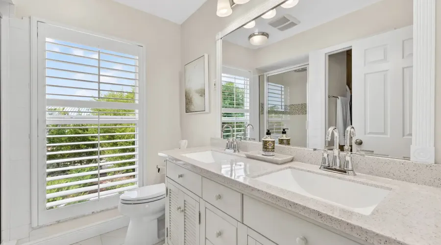 243 Southwinds Drive, Sanibel, Florida, 33957, United States, 4 Bedrooms Bedrooms, 10 Rooms Rooms,2 BathroomsBathrooms,Residential,For Sale,Southwinds,2003573