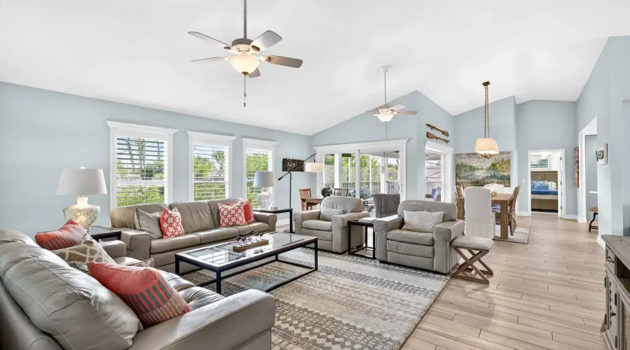 243 Southwinds Drive, Sanibel, Florida, 33957, United States, 4 Bedrooms Bedrooms, 10 Rooms Rooms,2 BathroomsBathrooms,Residential,For Sale,Southwinds,2003573