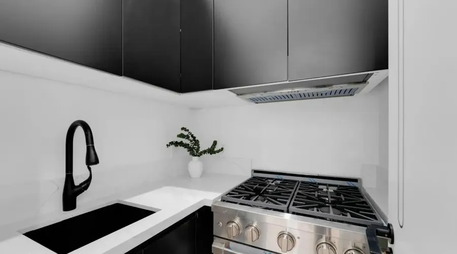 468 Saville Crescent, Oakville, Ontario, L6L 3V1, Canada, 4 Bedrooms Bedrooms, ,6 BathroomsBathrooms,Residential,For Sale,2003574