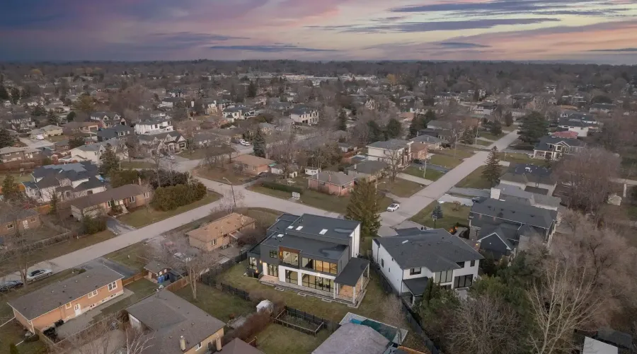 468 Saville Crescent, Oakville, Ontario, L6L 3V1, Canada, 4 Bedrooms Bedrooms, ,6 BathroomsBathrooms,Residential,For Sale,2003574