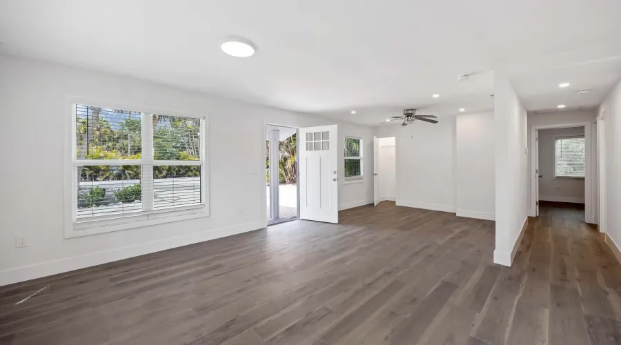 910 Fitzhugh Street, Sanibel, Florida, 33957, United States, 4 Bedrooms Bedrooms, 9 Rooms Rooms,2 BathroomsBathrooms,Residential,For Sale,Fitzhugh,2008356