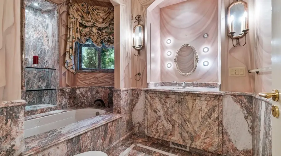 9 Flaherty Lane, Caledon, Ontario, L7K 2P2, Canada, 6 Bedrooms Bedrooms, ,10 BathroomsBathrooms,Residential,For Sale,2009185