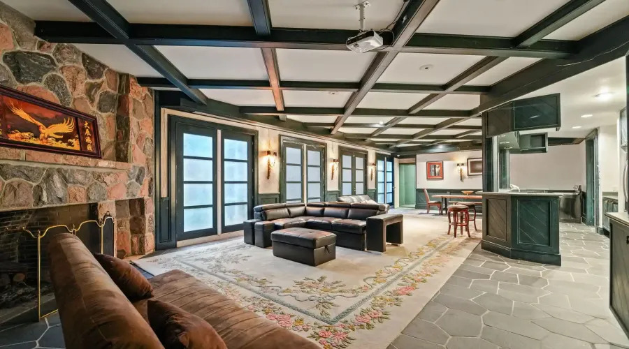 9 Flaherty Lane, Caledon, Ontario, L7K 2P2, Canada, 6 Bedrooms Bedrooms, ,10 BathroomsBathrooms,Residential,For Sale,2009185