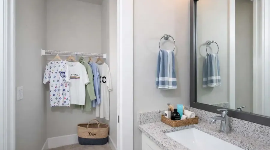 516 Laurel Park Drive, Sarasota, Florida, 34236, United States, 3 Bedrooms Bedrooms, 6 Rooms Rooms,3 BathroomsBathrooms,Residential,For Sale,Enclave at Laurel Park ,Laurel Park,2009431