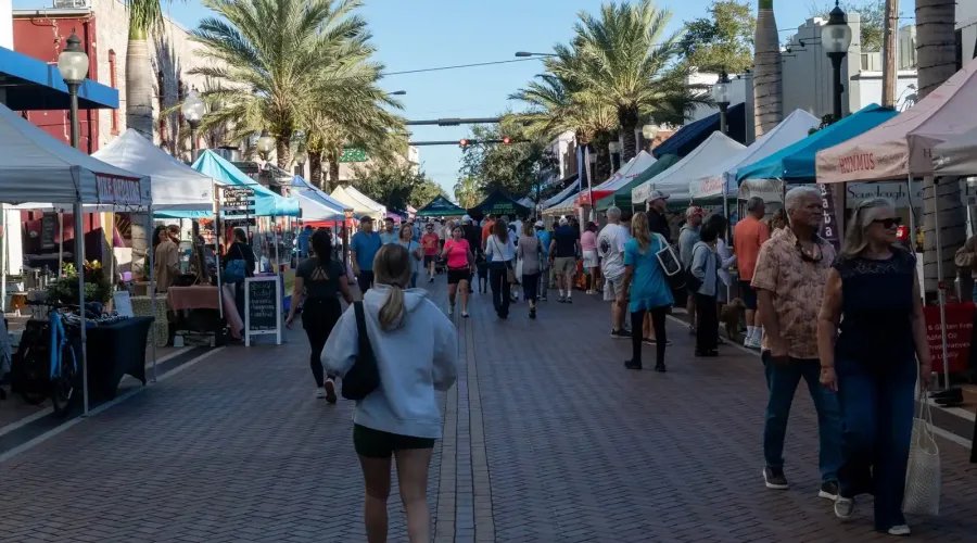 516 Laurel Park Drive, Sarasota, Florida, 34236, United States, 3 Bedrooms Bedrooms, 6 Rooms Rooms,3 BathroomsBathrooms,Residential,For Sale,Enclave at Laurel Park ,Laurel Park,2009431