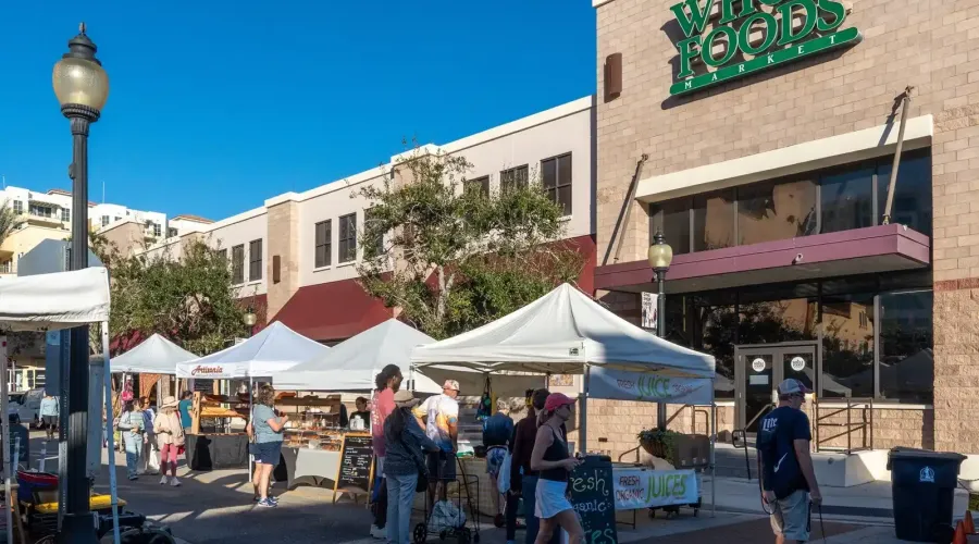 516 Laurel Park Drive, Sarasota, Florida, 34236, United States, 3 Bedrooms Bedrooms, 6 Rooms Rooms,3 BathroomsBathrooms,Residential,For Sale,Enclave at Laurel Park ,Laurel Park,2009431