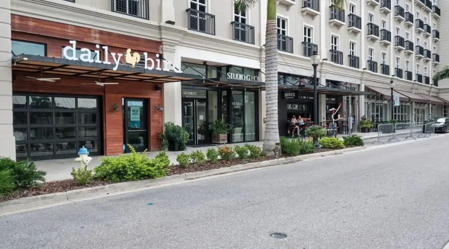 516 Laurel Park Drive, Sarasota, Florida, 34236, United States, 3 Bedrooms Bedrooms, 6 Rooms Rooms,3 BathroomsBathrooms,Residential,For Sale,Enclave at Laurel Park ,Laurel Park,2009431