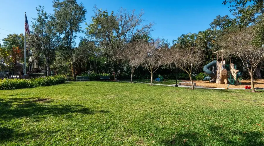 516 Laurel Park Drive, Sarasota, Florida, 34236, United States, 3 Bedrooms Bedrooms, 6 Rooms Rooms,3 BathroomsBathrooms,Residential,For Sale,Enclave at Laurel Park ,Laurel Park,2009431