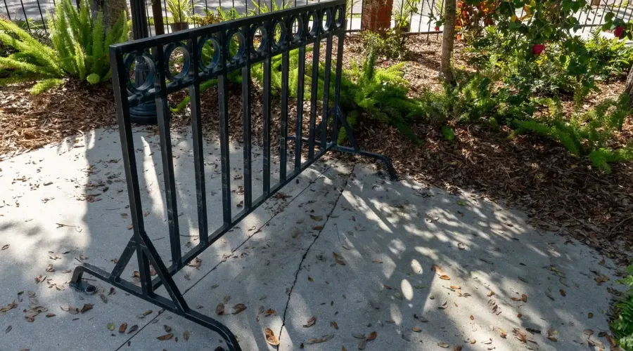 516 Laurel Park Drive, Sarasota, Florida, 34236, United States, 3 Bedrooms Bedrooms, 6 Rooms Rooms,3 BathroomsBathrooms,Residential,For Sale,Enclave at Laurel Park ,Laurel Park,2009431