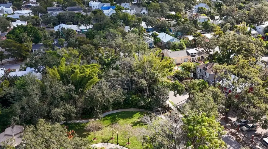 516 Laurel Park Drive, Sarasota, Florida, 34236, United States, 3 Bedrooms Bedrooms, 6 Rooms Rooms,3 BathroomsBathrooms,Residential,For Sale,Enclave at Laurel Park ,Laurel Park,2009431