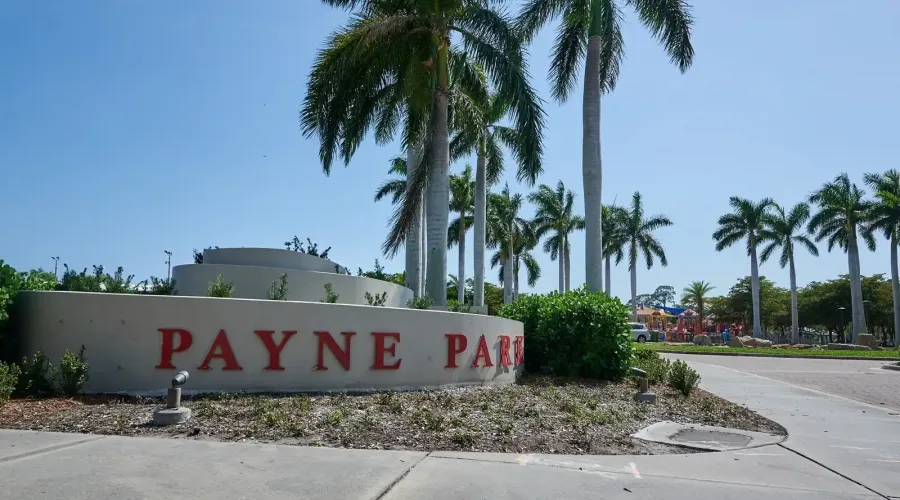 516 Laurel Park Drive, Sarasota, Florida, 34236, United States, 3 Bedrooms Bedrooms, 6 Rooms Rooms,3 BathroomsBathrooms,Residential,For Sale,Enclave at Laurel Park ,Laurel Park,2009431