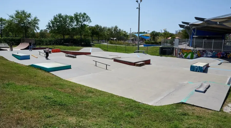 516 Laurel Park Drive, Sarasota, Florida, 34236, United States, 3 Bedrooms Bedrooms, 6 Rooms Rooms,3 BathroomsBathrooms,Residential,For Sale,Enclave at Laurel Park ,Laurel Park,2009431